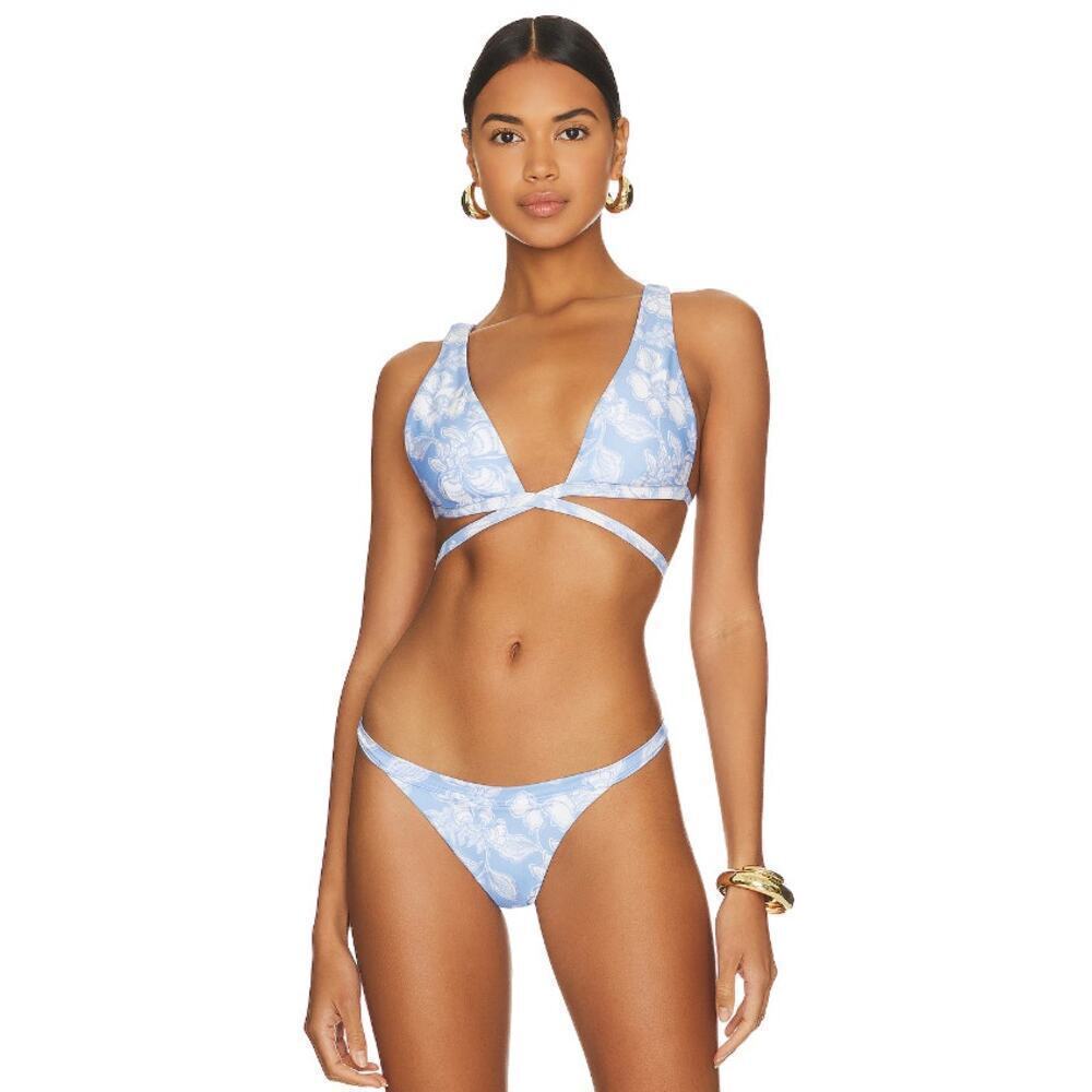 L*Space Avery Bikini Top Blue White Floral Print Size Medium NEW with Tags